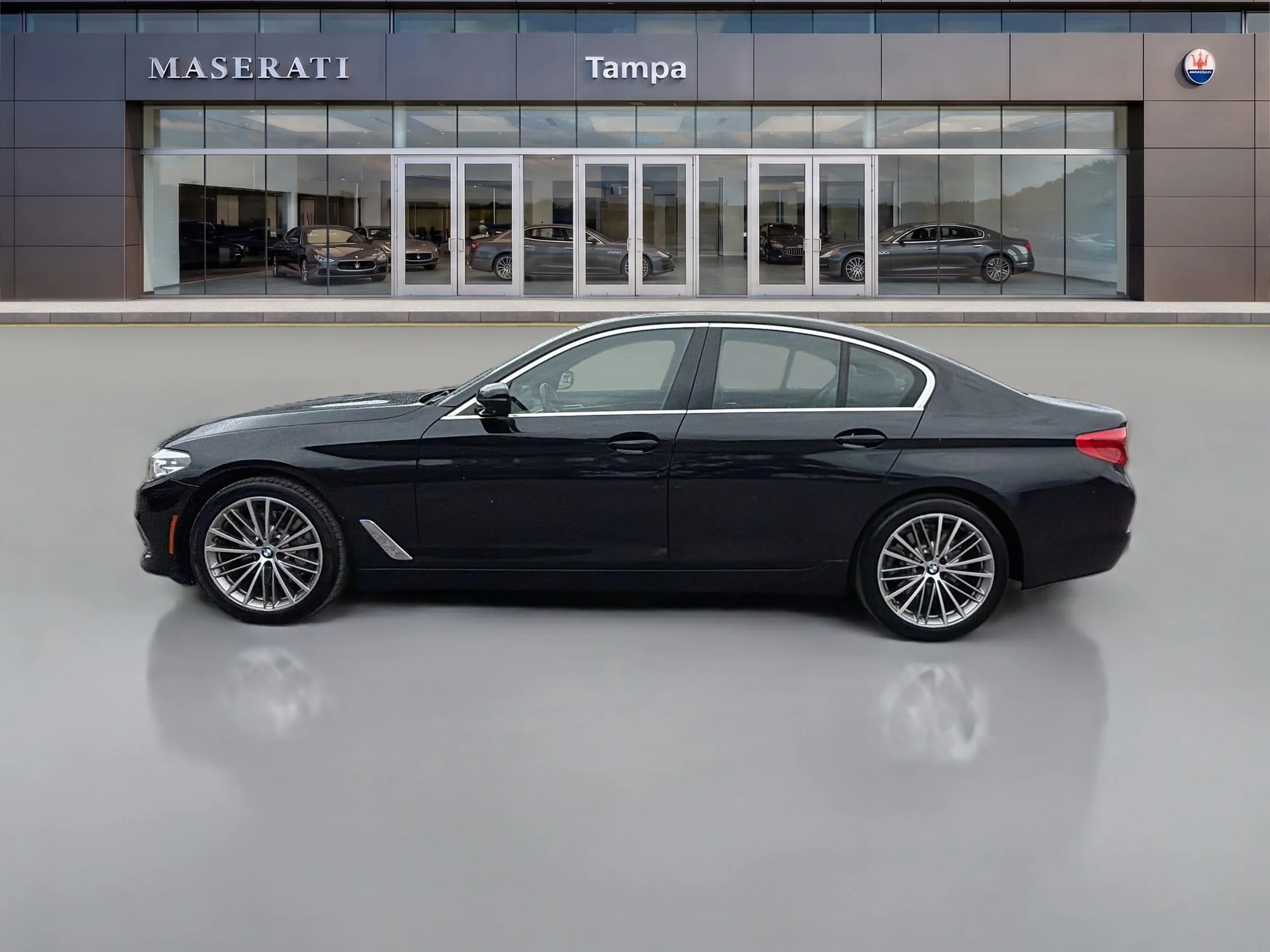Used 2020 Black Sapphire Metallic BMW 530i image 6