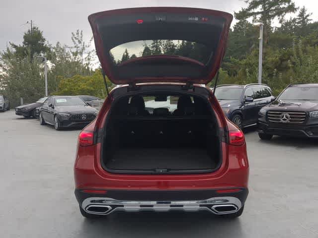 Used 2026 MANUFAKTUR Patagonia Red Metallic Mercedes-Benz GLC 300 image 35