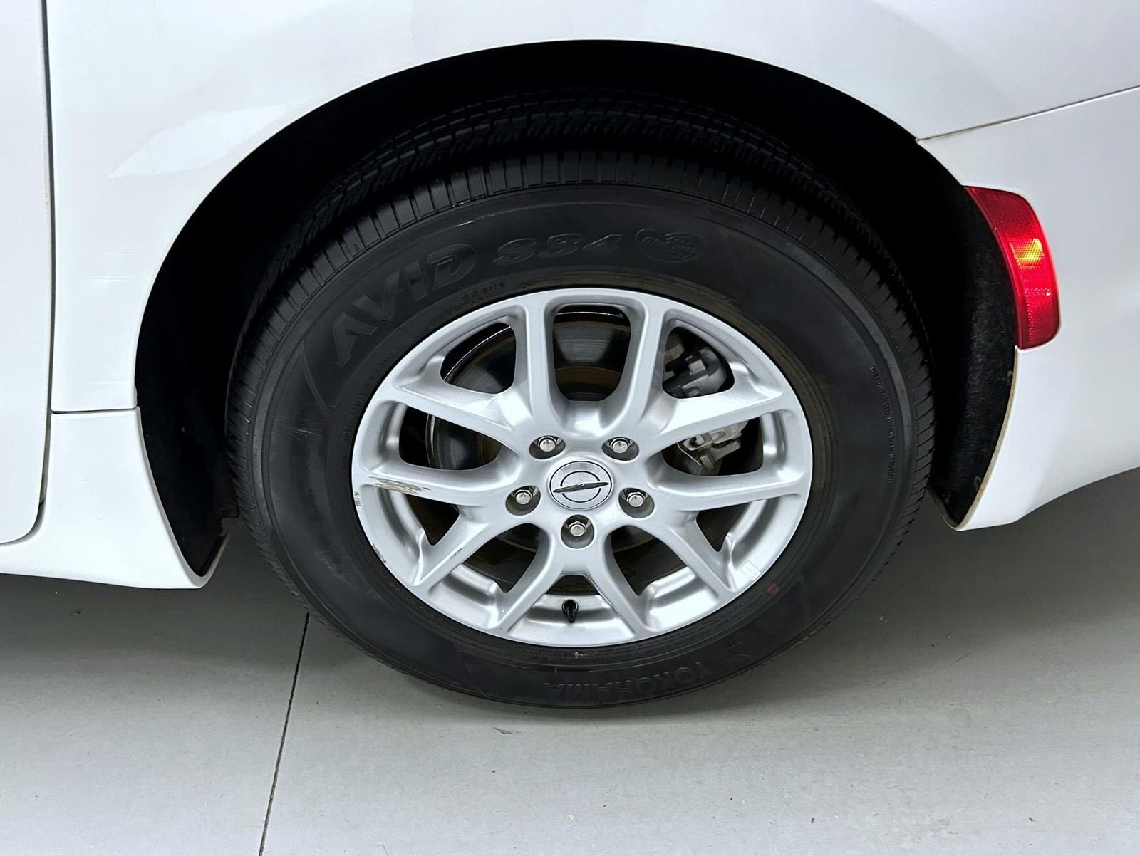 Used 2022 White Chrysler Touring L image 21