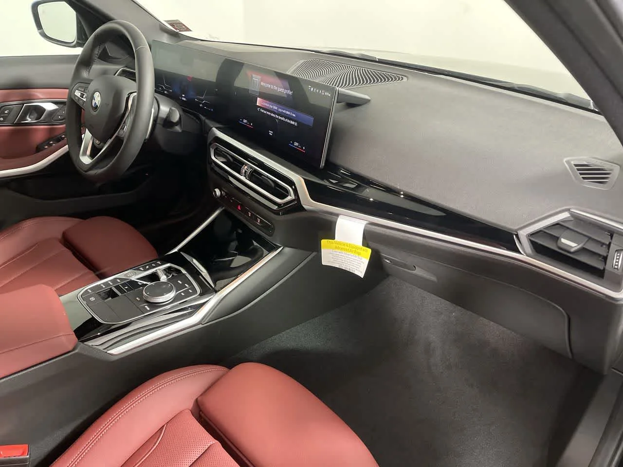 2024 BMW 3 Series 330i - Photo 15