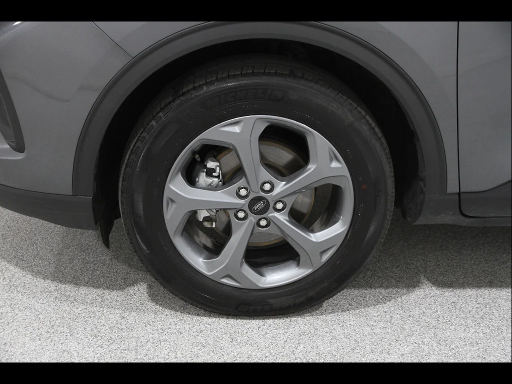 Used 2025 Carbonized Gray Ford ST-Line image 21