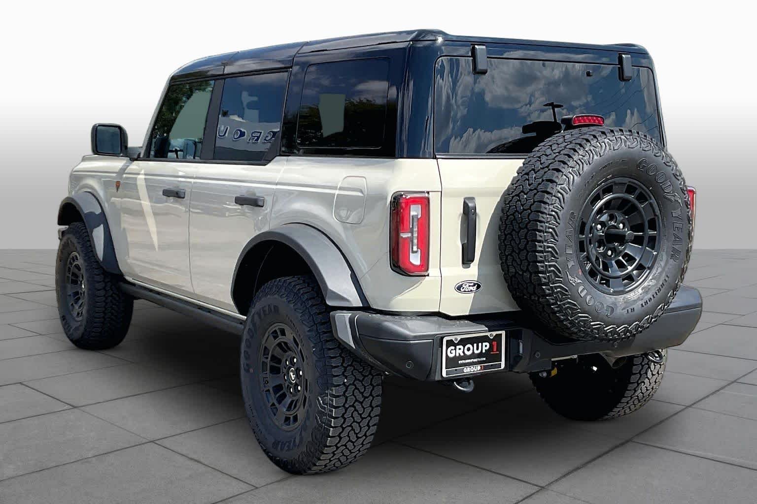 New 2026 Desert Sand Ford Badlands® image 12