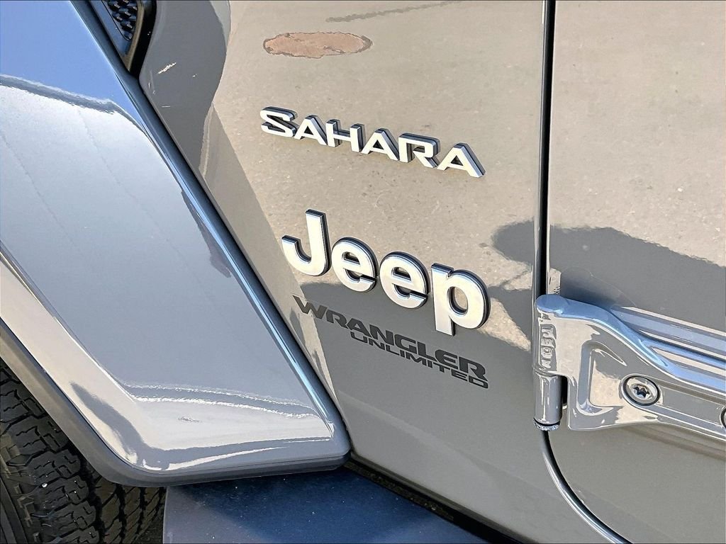 Used 2022 Gray Jeep Unlimited Sahara image 26