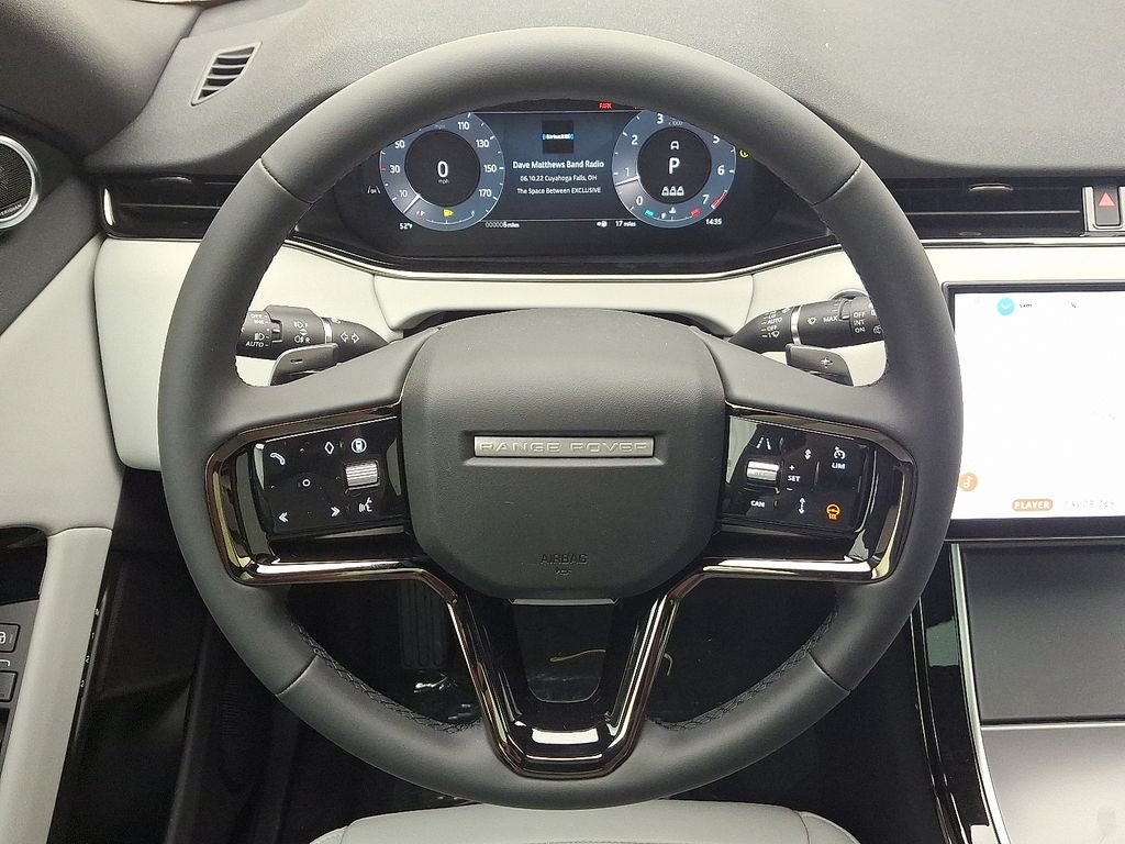 New 2026 Seoul Pearl Silver Land Rover S image 17