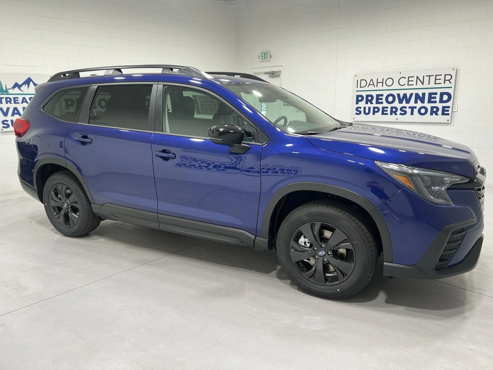 New 2026 SAPPHIRE BLUE PEARL Subaru Premium image 2