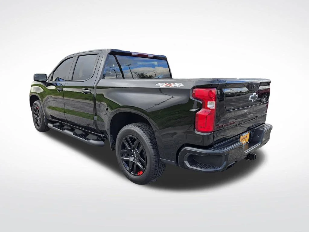 Used 2023 Black Chevrolet RST image 5