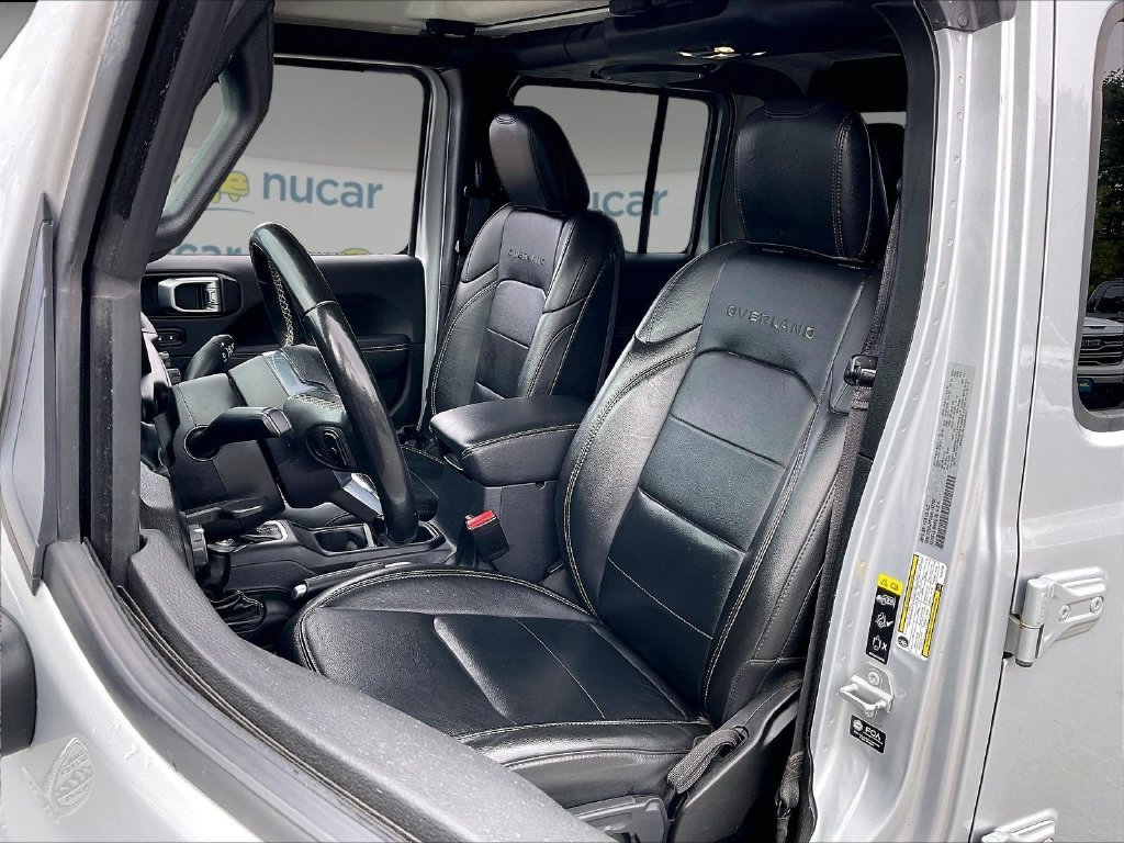 Used 2022 Silver Zynith Clearcoat Jeep Overland image 9