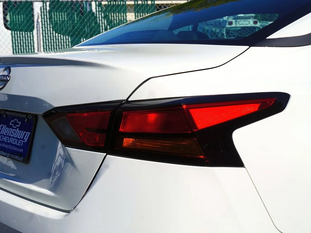 2025 Nissan Altima SV - Photo 12