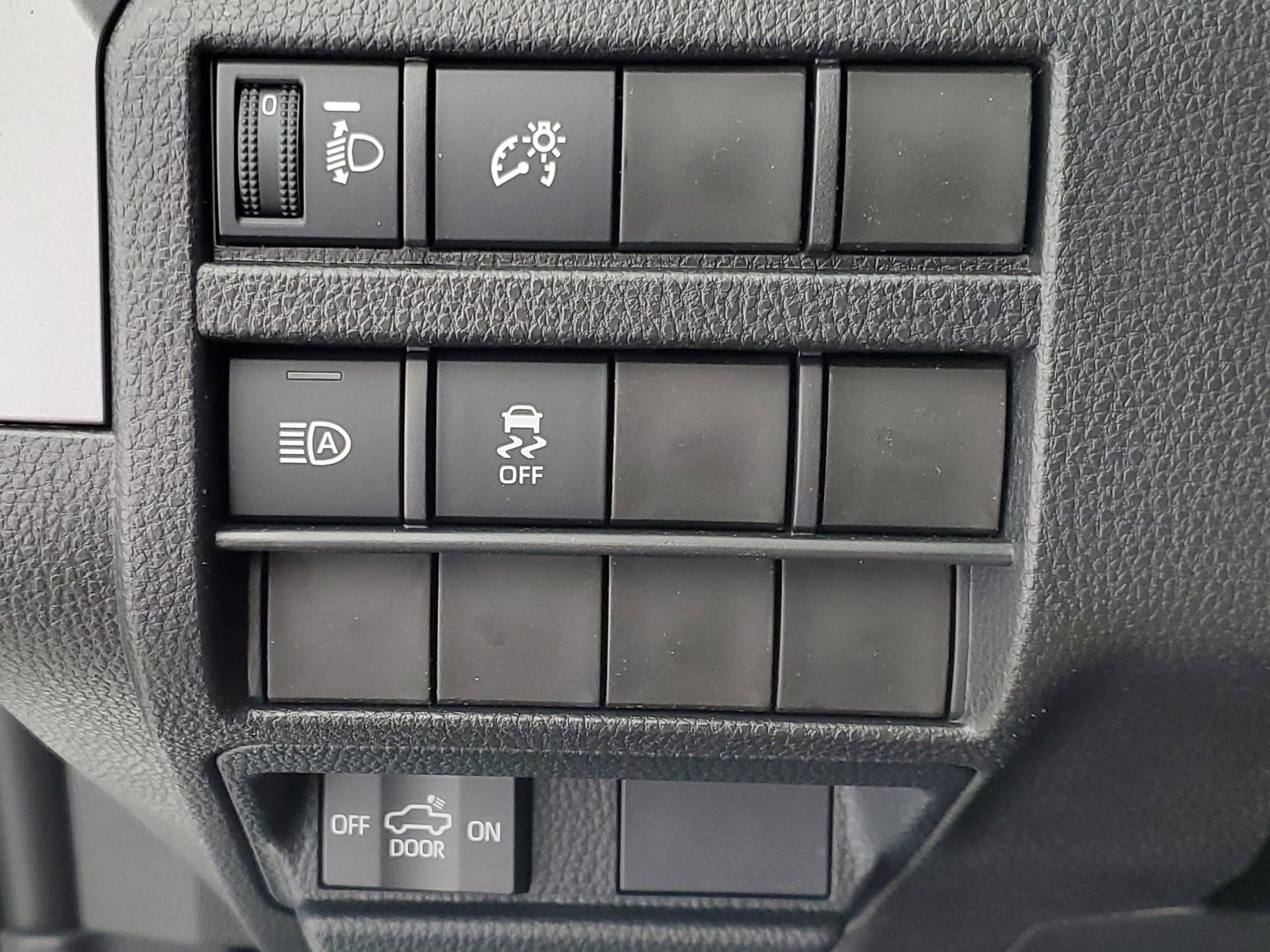 2026 Toyota Tacoma SR5 - Photo 31