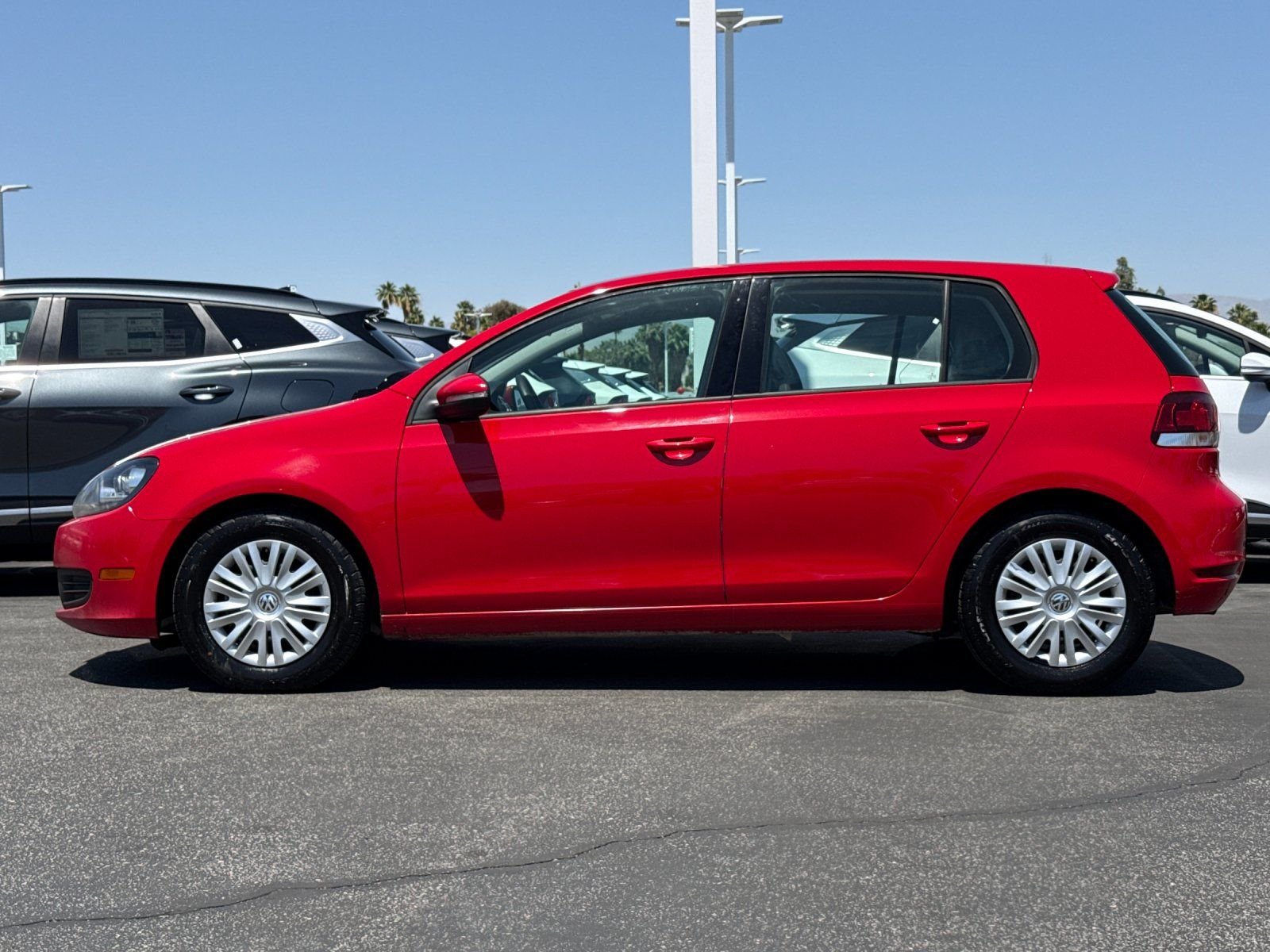 Used 2013  Volkswagen 2.5L image 6