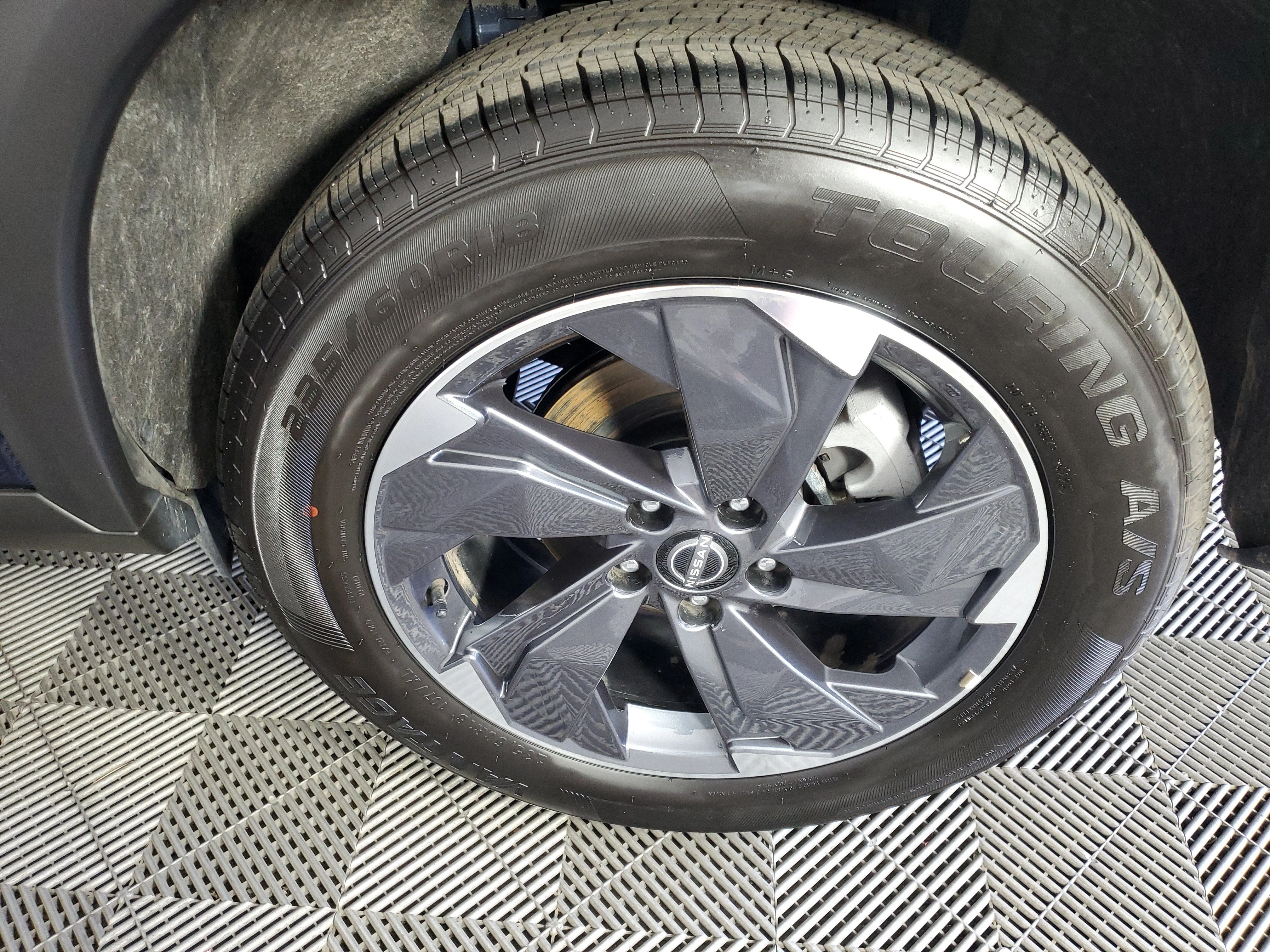 2025 Nissan Rogue SV - Photo 30