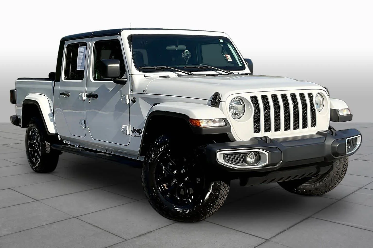 Used 2023 Bright White Clearcoat Jeep Sport S image 3