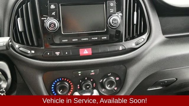 Used 2022 White Ram Base image 13