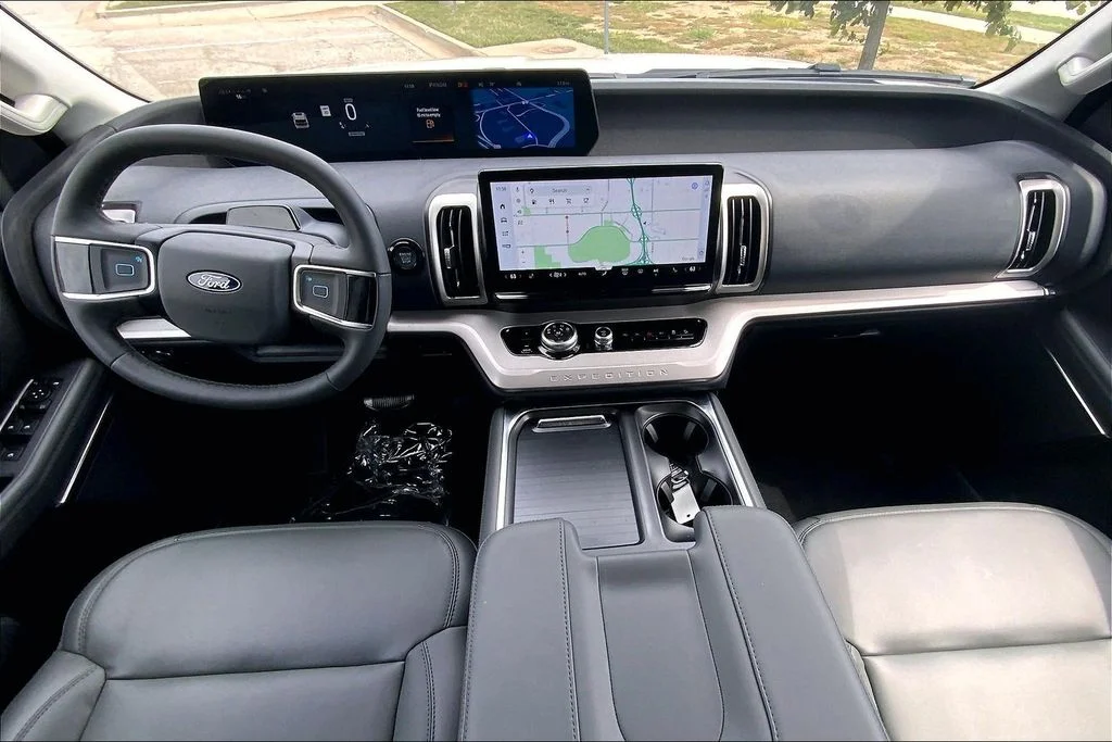 New 2027 White Ford Active image 5