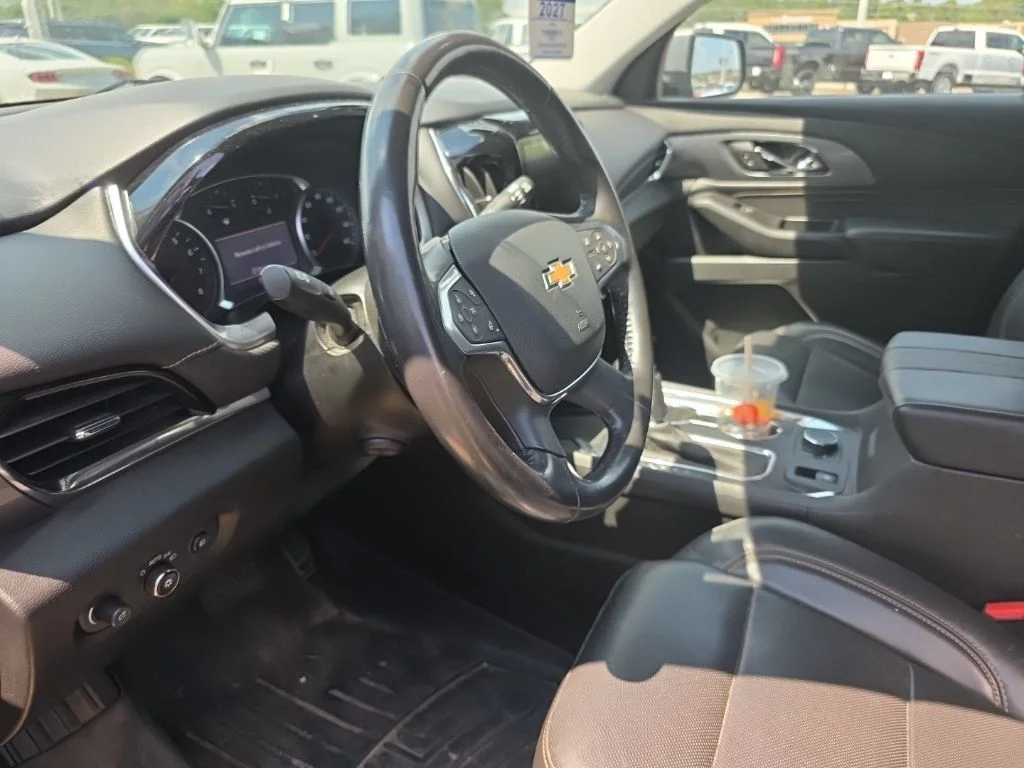 Used 2020 Satin Steel Metallic Chevrolet Premier image 14