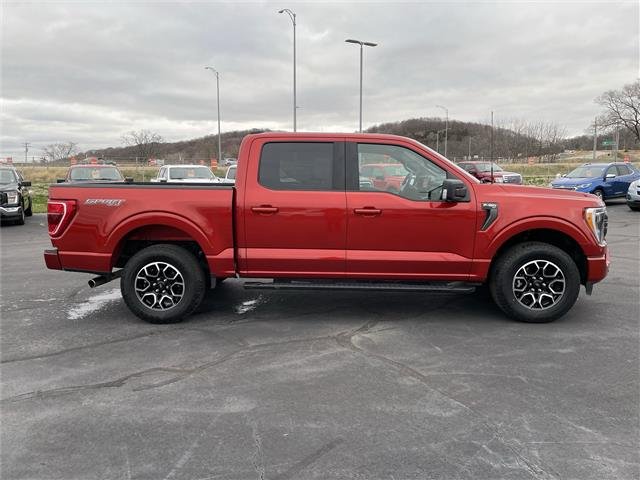 Used 2023 Hot Pepper Red Tinted Clearcoat Ford XLT image 47