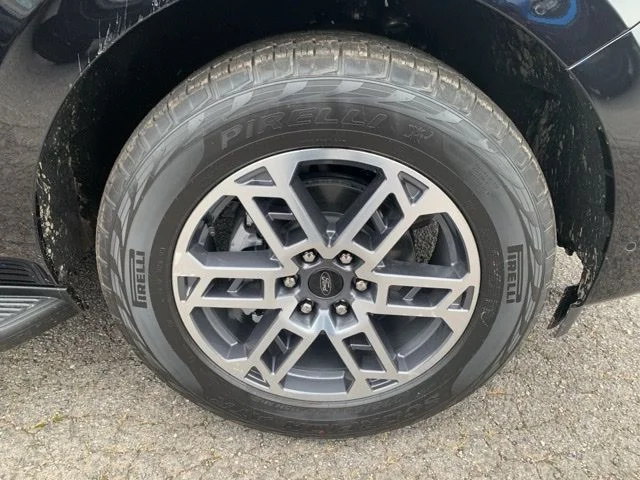 New 2025 Black Ford Active image 30