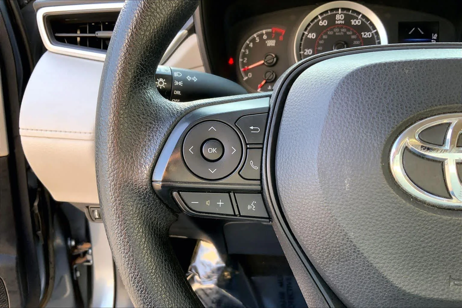 Used 2022 Celestite Toyota L image 23
