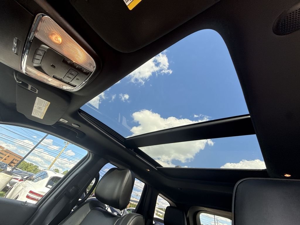 Used 2021 Silver Jeep Overland image 21