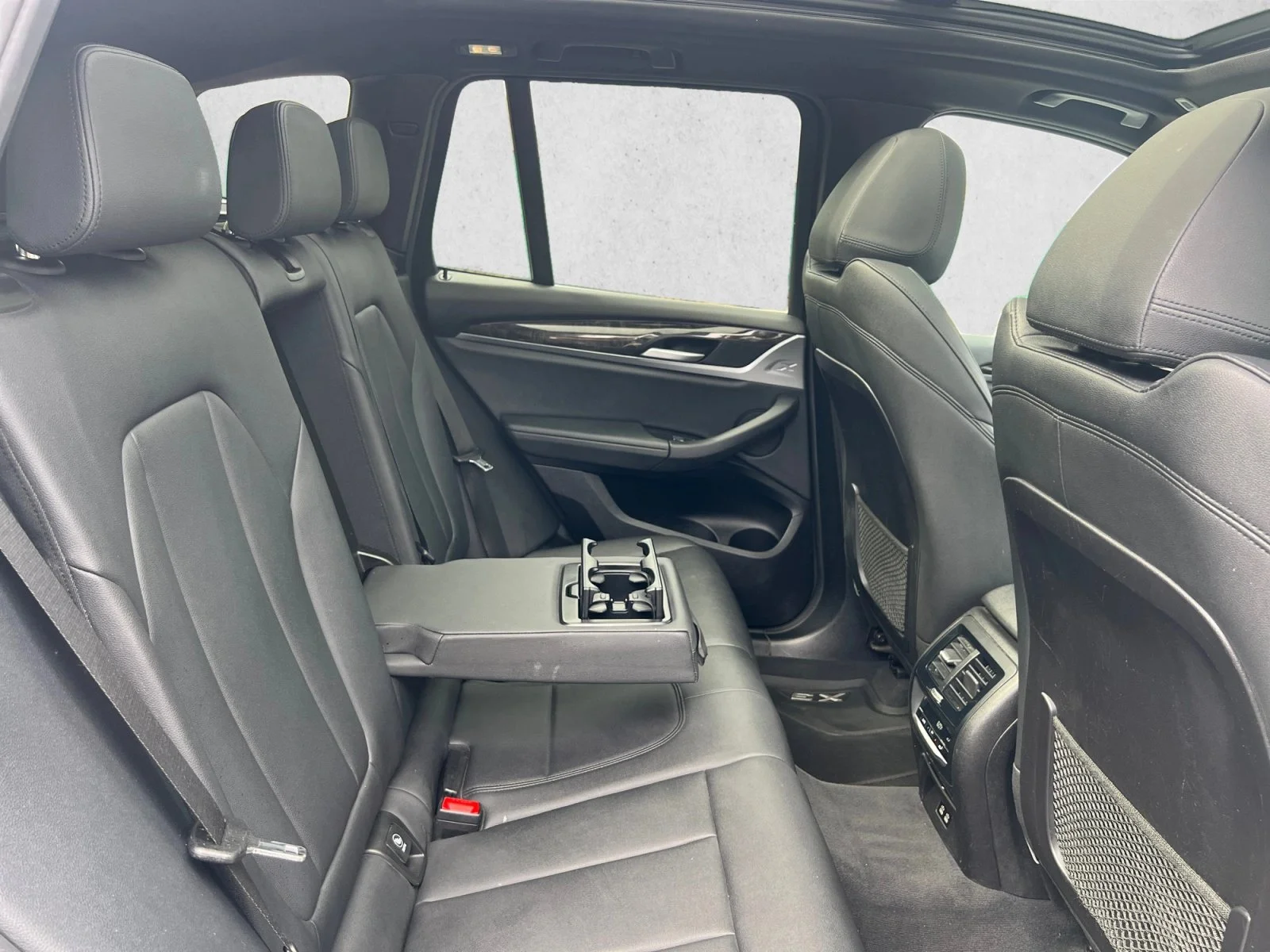 Used 2020 Alpine White BMW xDrive30i image 23