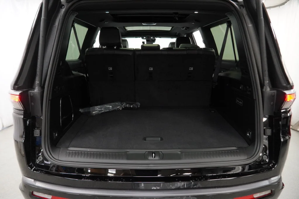 New 2027 High Gloss Black Paint Jeep  image 32