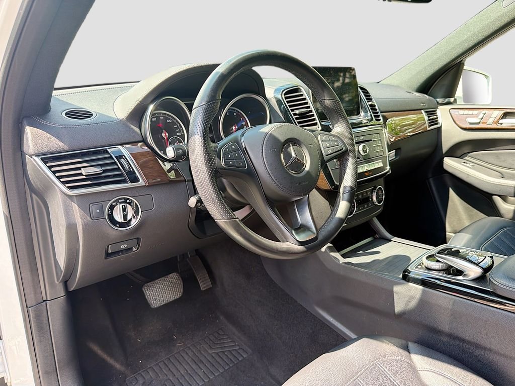 Used 2019 Polar White Mercedes-Benz 450 4MATIC® image 8