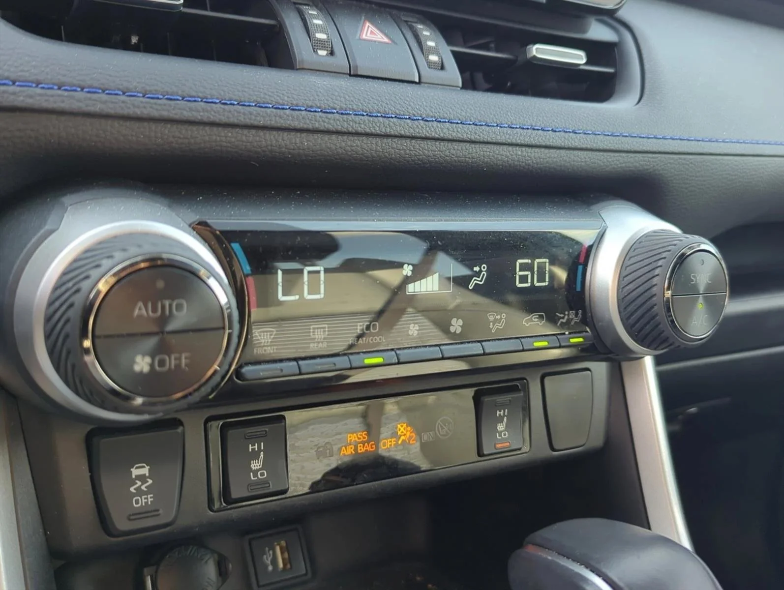 Used 2024 Wind Chill Pearl/Midnight Black Metallic Toyota Hybrid XSE image 18