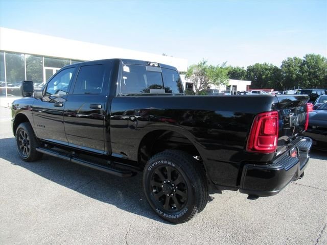 New 2026 Diamond Black Crystal Pearl-Coat Exterior Paint RAM Big Horn image 5