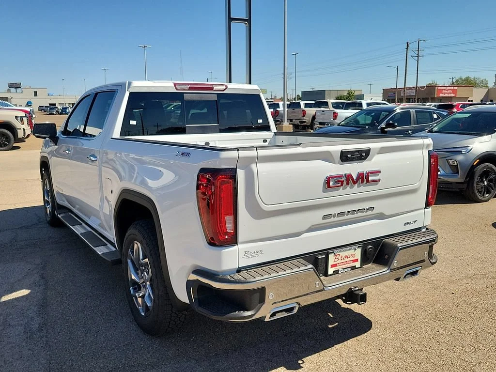 2026 GMC Sierra 1500 SLT - Photo 8