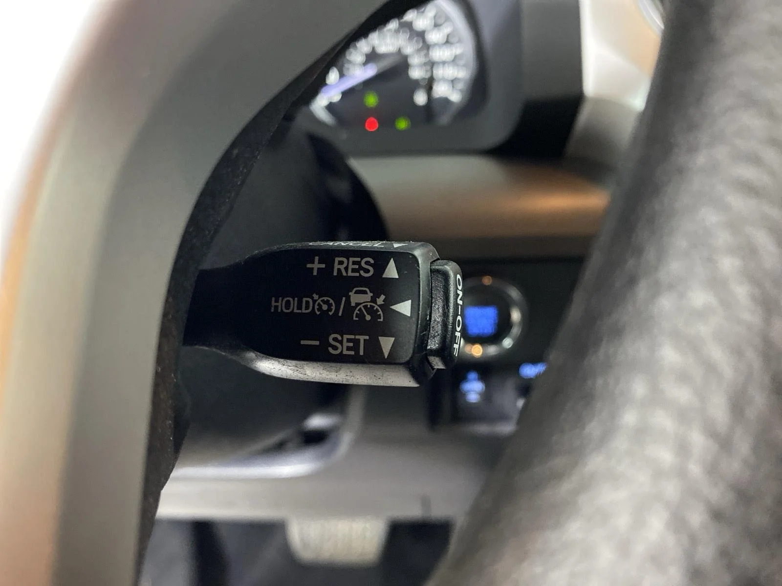 Used 2021 Magnetic Gray Metallic Toyota SR5 image 22