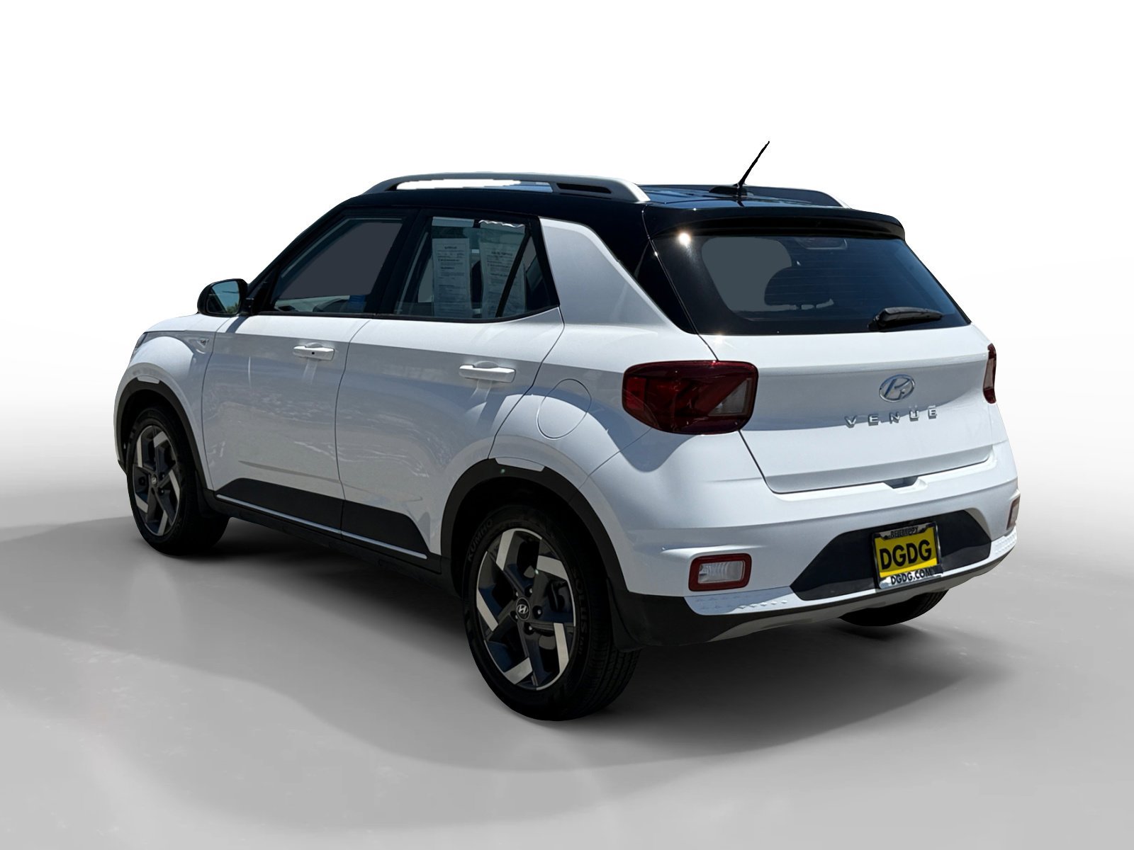 Certified Used 2023 Lunar White Hyundai  image 3