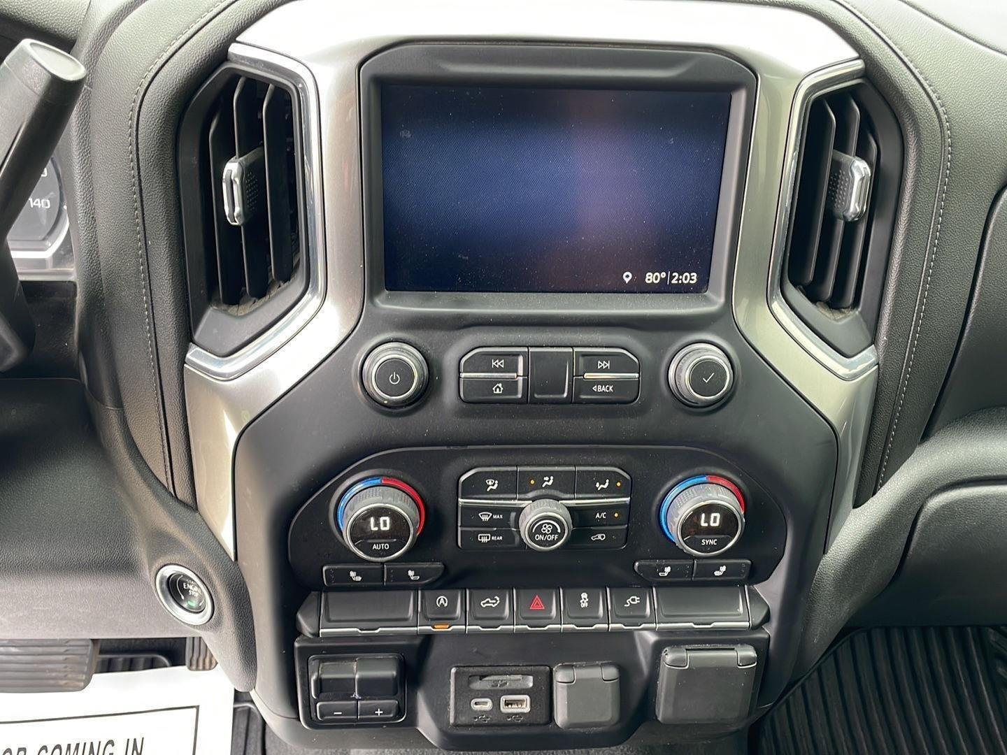 Used 2019 Summit White Chevrolet LT image 13