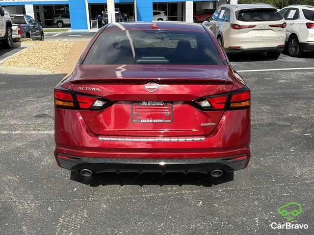 Used 2023 Red Nissan SR VC-Turbo FWD image 6
