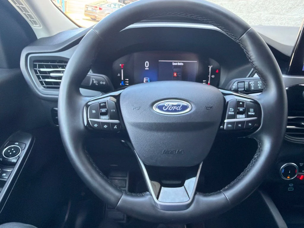 Used 2023 Agate Black Metallic Ford Active image 22