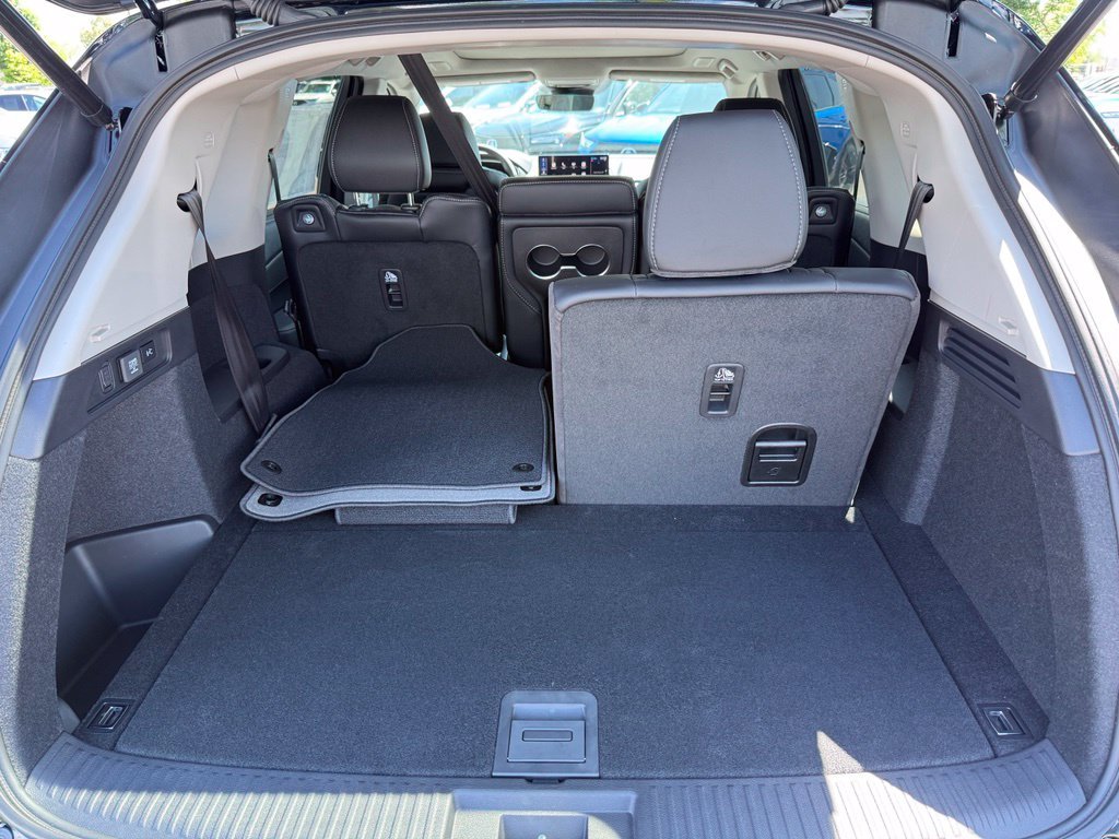 New 2026 Majestic Black Pearl Acura Technology Package image 17