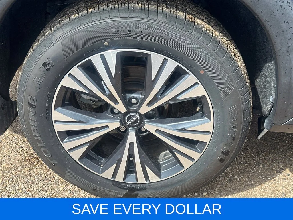 Used 2022 Blue Nissan SV image 21