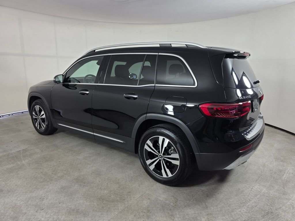 Certified Used 2025 Black Mercedes-Benz GLB 250 image 6