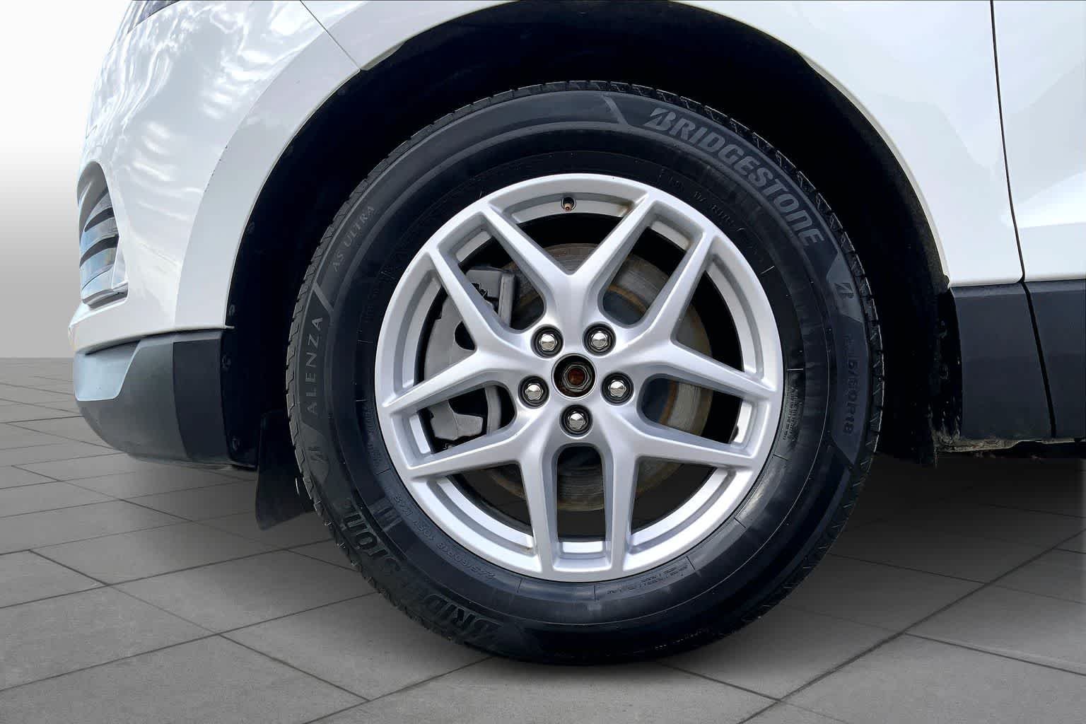Certified Used 2024 Oxford White Ford SEL image 11