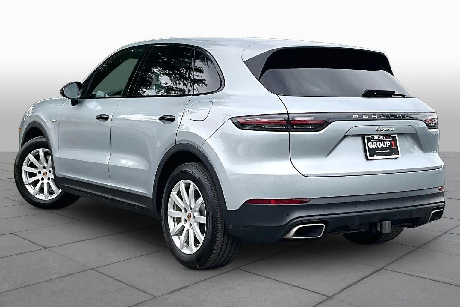 Used 2022 Dolomite Silver Metallic Porsche E-Hybrid image 11