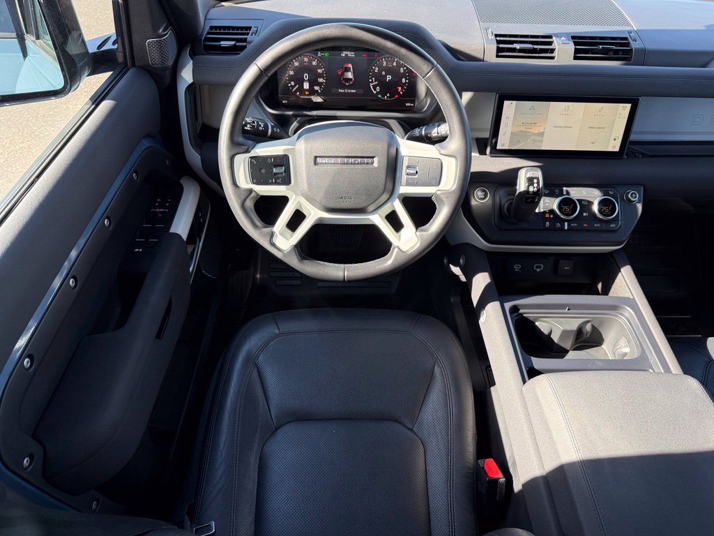 Used 2023 Tasman Blue Metallic Land Rover S image 7
