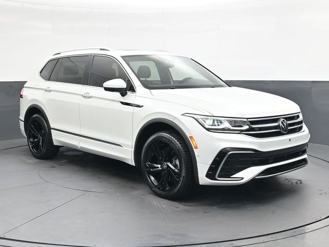 Used 2023 White Volkswagen 2.0T SEL R-Line image 2