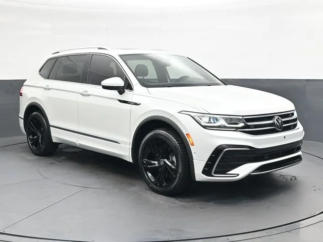 Used 2023 White Volkswagen 2.0T SEL R-Line image 2