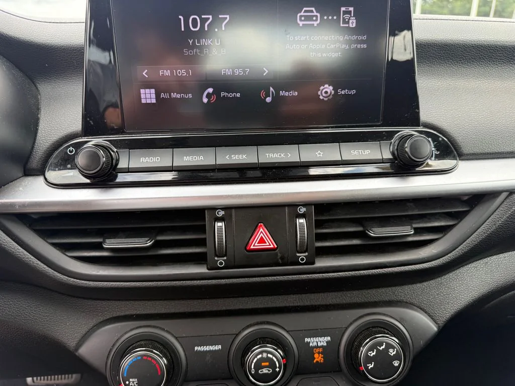 Used 2023 Gray Kia LXS image 11