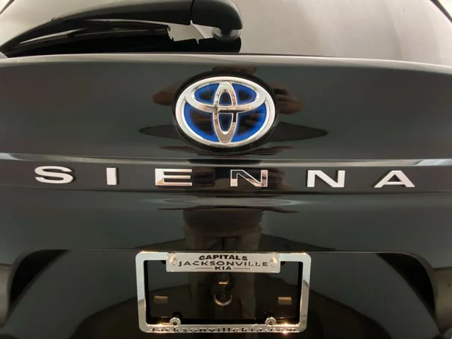 Used 2023 Black Toyota Platinum image 28