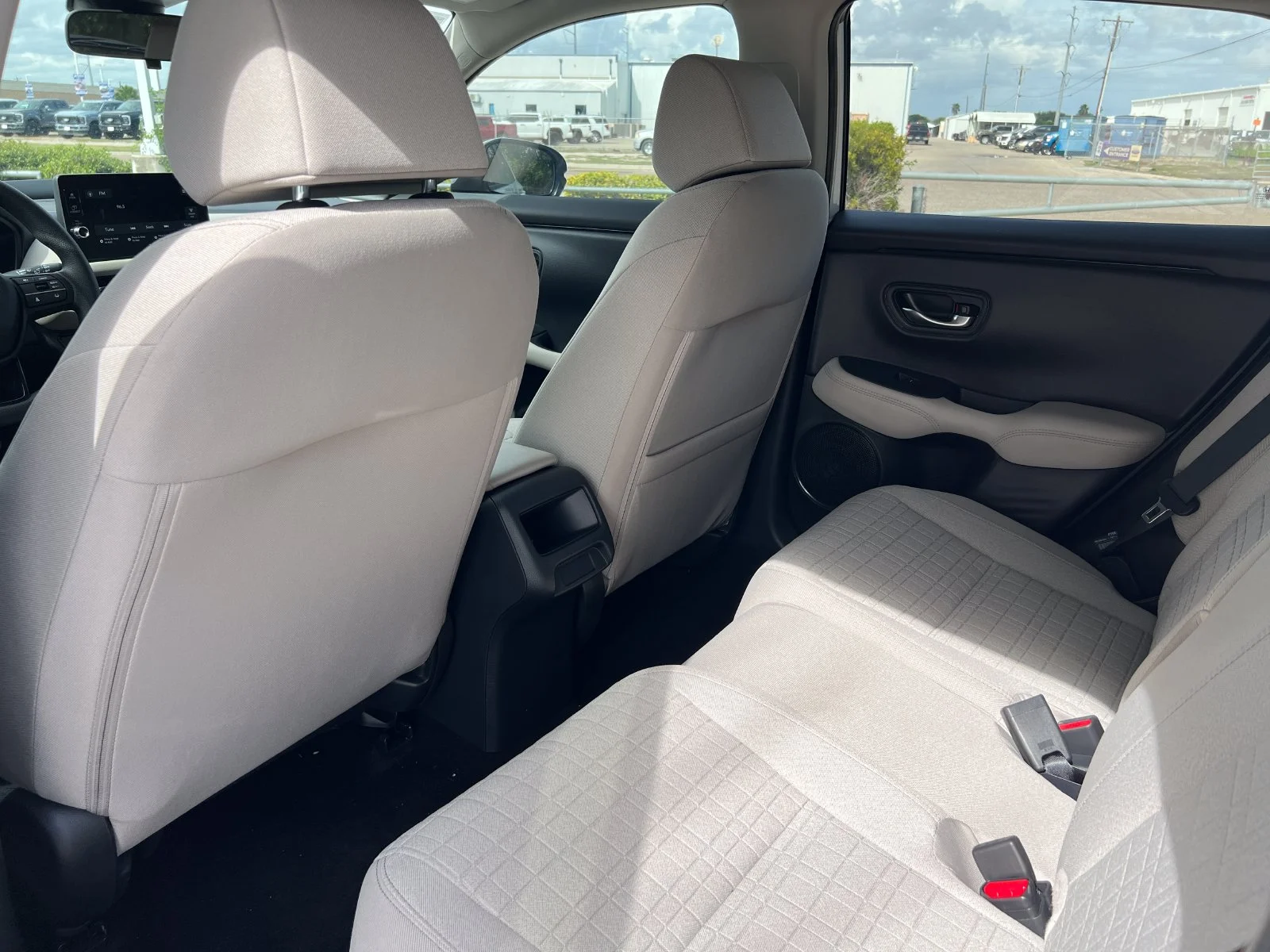 New 2027 White Honda LX image 18