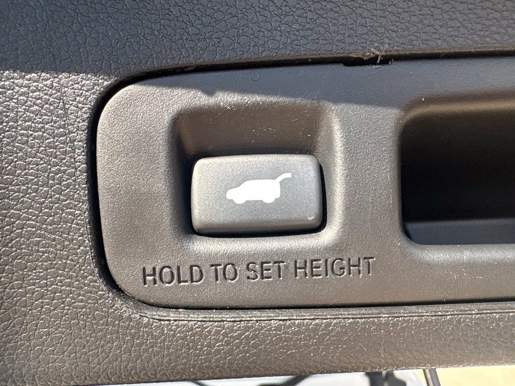 Certified Used 2022 White Honda EX-L FWD image 45