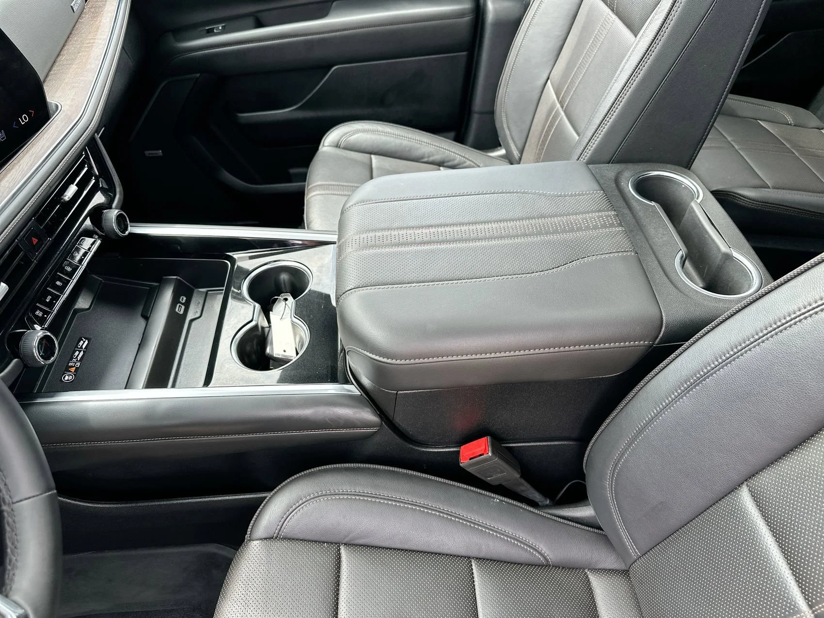 Used 2025 Black Chevrolet High Country image 21