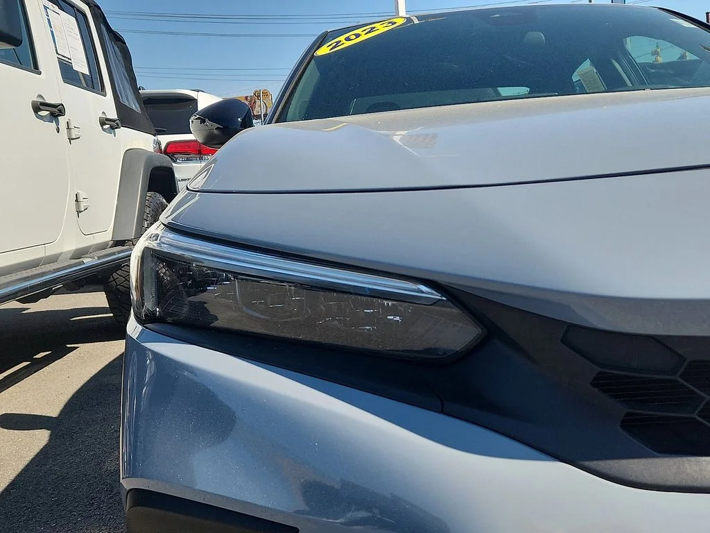 Used 2023 Gray Honda Si image 9