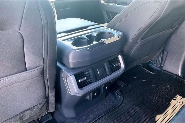Used 2025 Agate Black Metallic Ford XLT image 28