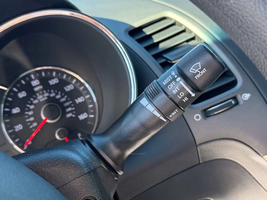 Used 2016 Black Kia LX image 28